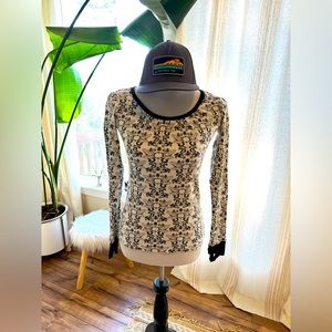 Female-cut thermal shirt